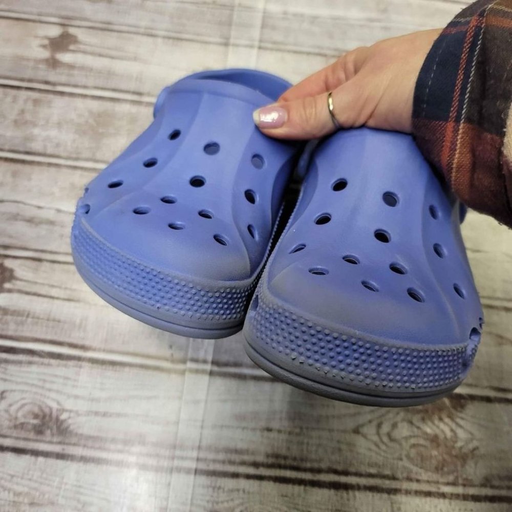 Purple Crocs - Picture 5 of 6